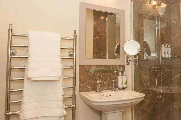 Deluxe Süit, Banyolu/Duşlu, Bahçe Manzaralı (Coach House)