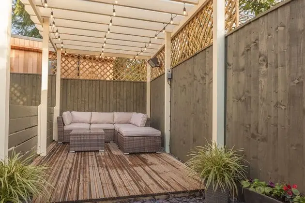 Deluxe Süit, Banyolu/Duşlu, Bahçe Manzaralı (Coach House)