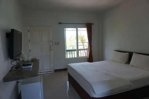 Standard King Bed