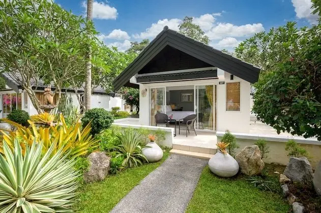 Beachside Cottage