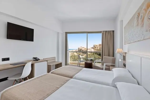 Standard Oda, Balkon, Kısmi Deniz Manzaralı