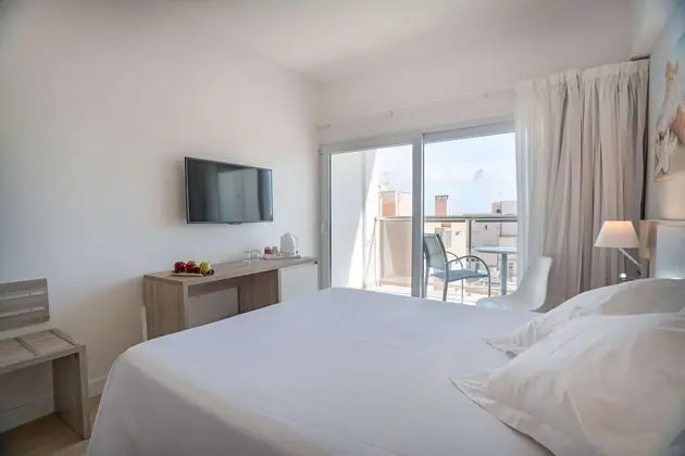 Tek Büyük Yataklı Oda, Balkon