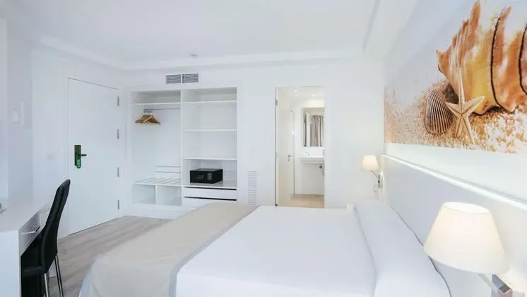 Büyük Yataklı Tek Kişilik Oda, Balkon