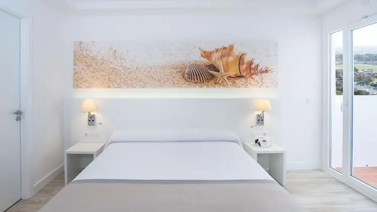 Tek Büyük Yataklı Oda, Balkon