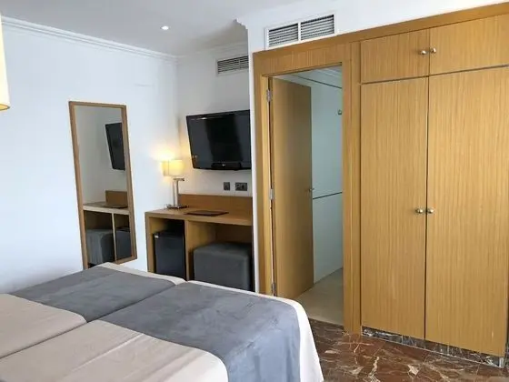 Tek Büyük Yataklı Oda, Deniz Manzaralı (2 adults + 1 child)