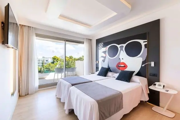Superior Tek Büyük Yataklı Oda, Kısmi Deniz Manzaralı (2 Adults)