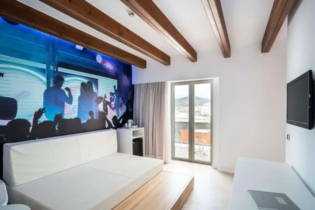 Junior Süit, Balkon, Deniz Manzaralı
