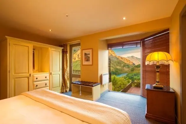 Suit Two Bedrooms