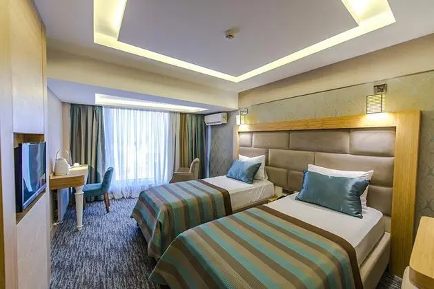 Standart 1 Çift Kişilik Veya 2 Tek Kişilik Yatak