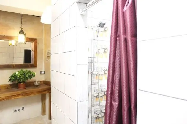 Ortak Ranzalı Oda, Sadece erkekler için