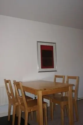 Apart Daire, Birden Çok Yatak, Sigara İçilmez