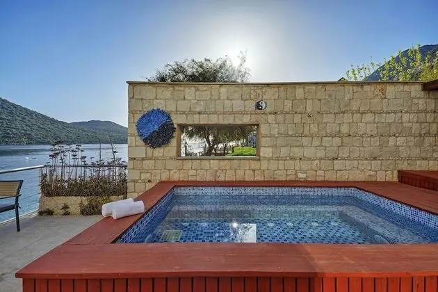 Deluxe Oda, Jakuzi, Deniz Manzaralı