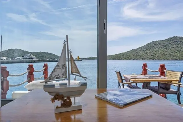 Standard Oda, Deniz Manzaralı