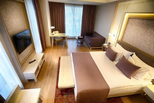 Deluxe Tek Büyük Yataklı Oda