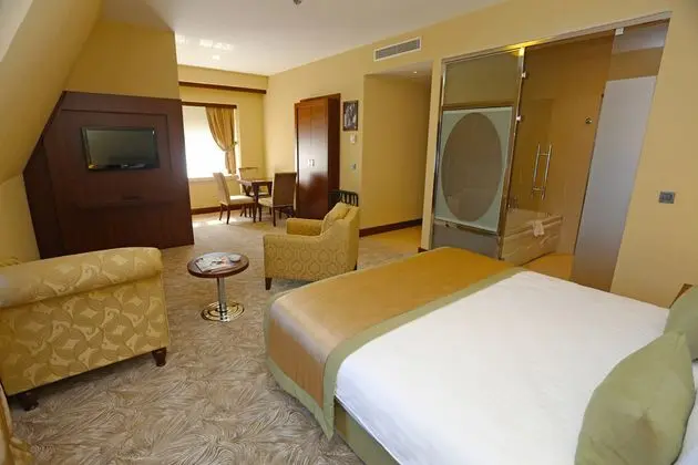 Deluxe Oda (İptal Edilemez)