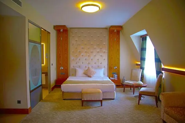 Deluxe Oda (İptal Edilemez)