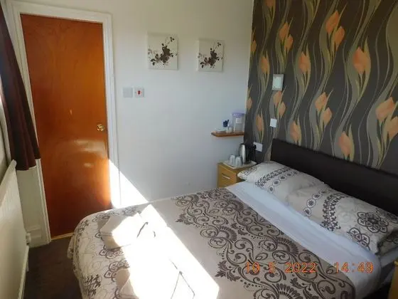 Tek Büyük Yataklı Oda, Banyolu/Duşlu (En suite shower/Shared WC)