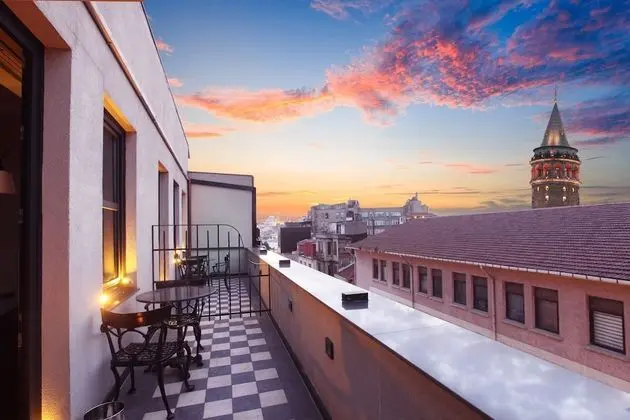 Penthouse Room