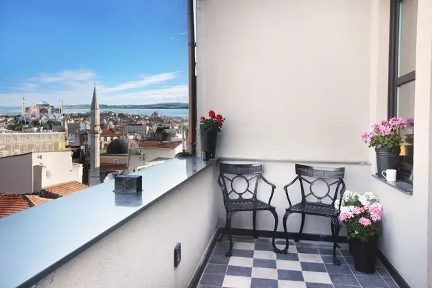 Penthouse Suite