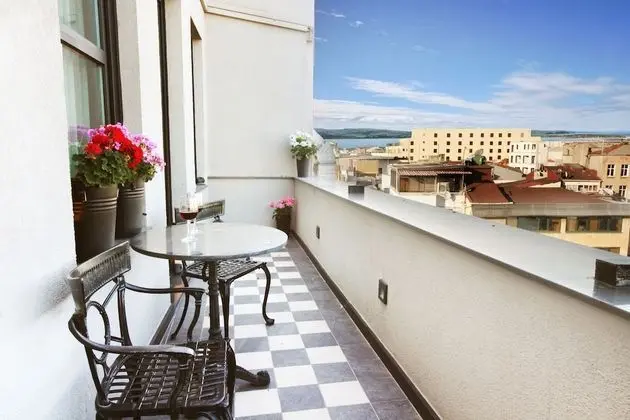 Penthouse Suite