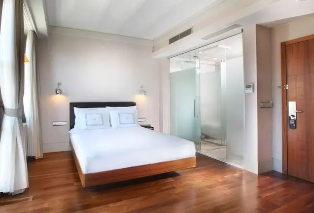 Penthouse Suite