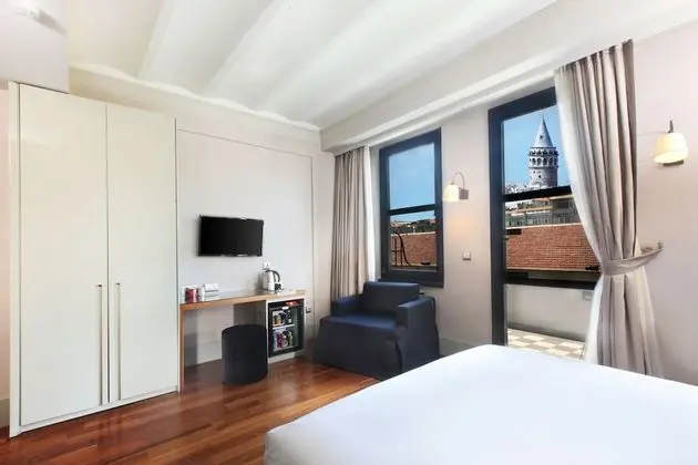 Penthouse Suite
