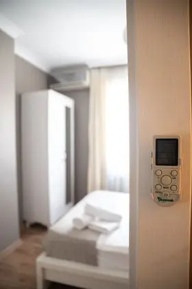 1 + 1 Suite