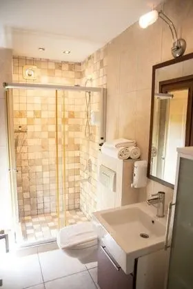 2 + 1 Suite