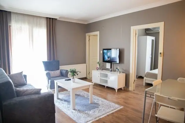 2 + 1 Suite