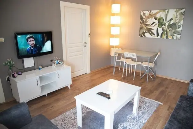 2 + 1 Suite