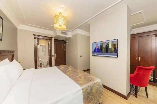Deluxe Tek Büyük Yataklı Oda
