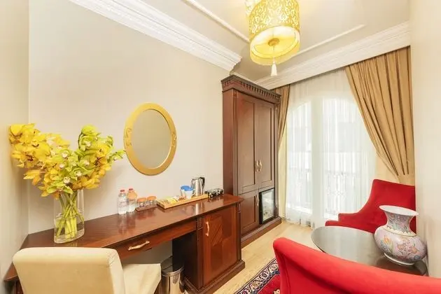 Deluxe Tek Büyük Yataklı Oda