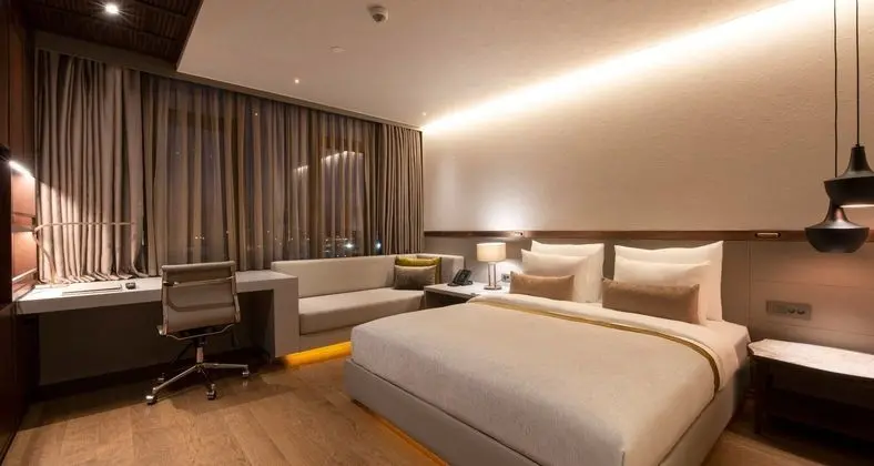 Executive Suit