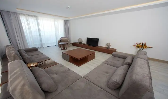 Executive Suit