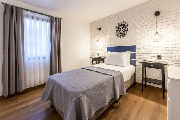 Deluxe Dört Kişilik Oda