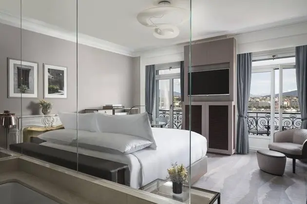 Premium Oda, 1 En Büyük (King) Boy Yatak, Sigara İçilmez (Lake Front)