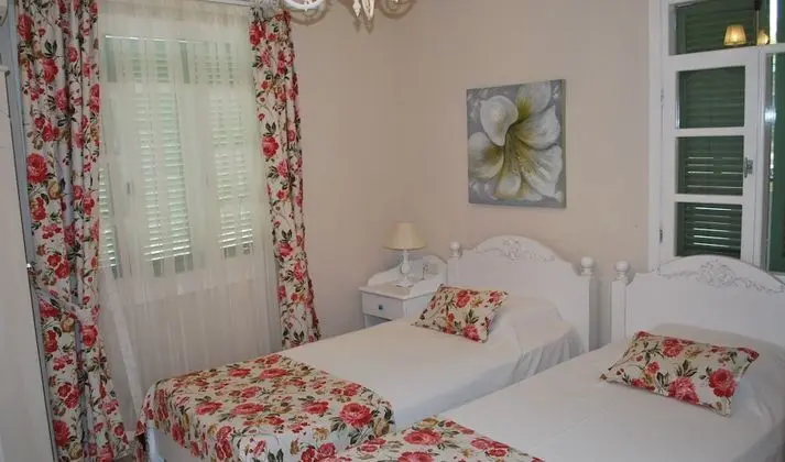 Standard Plus Twin Room