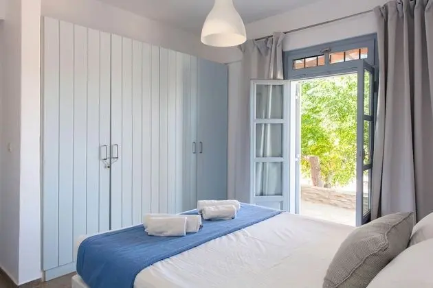Villa, 6 Yatak Odası, Kişiye Özel Havuzlu, Deniz Manzaralı (Kea & Petra)