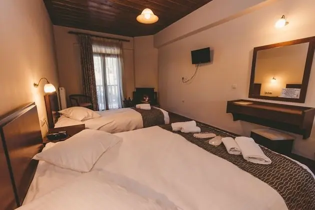 Üç Kişilik Oda, Şömine, Dağ Manzaralı