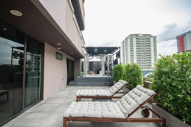 2 Bedrooms Terrace Suite