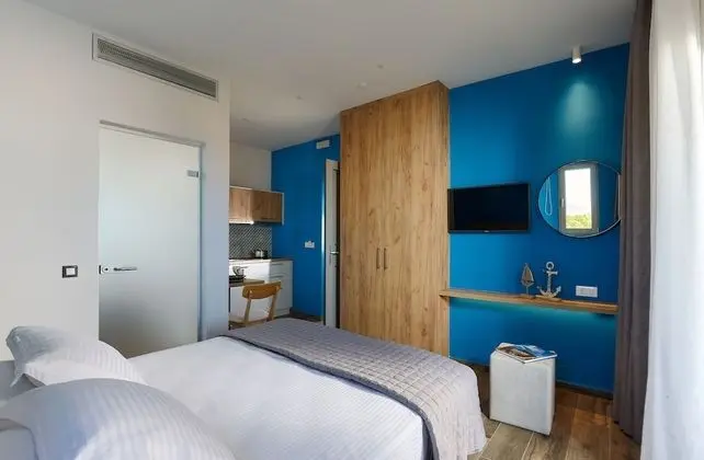 Junior Suite with Garden View