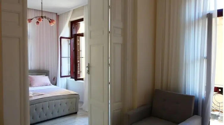 Junior Stüdyo Süit