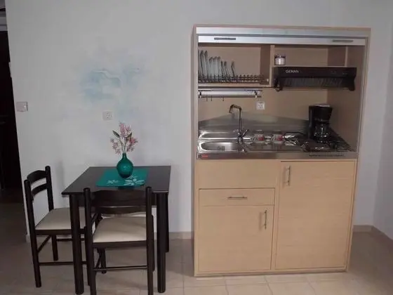 Family Oda, Havuz Manzaralı
