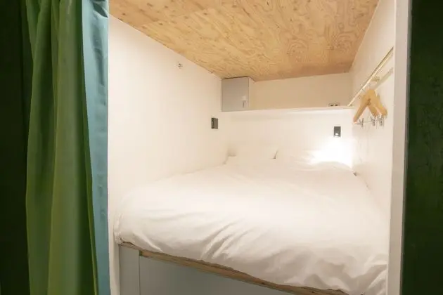 Tek Büyük Yataklı Oda (Smart Double Capsule, Female Only)