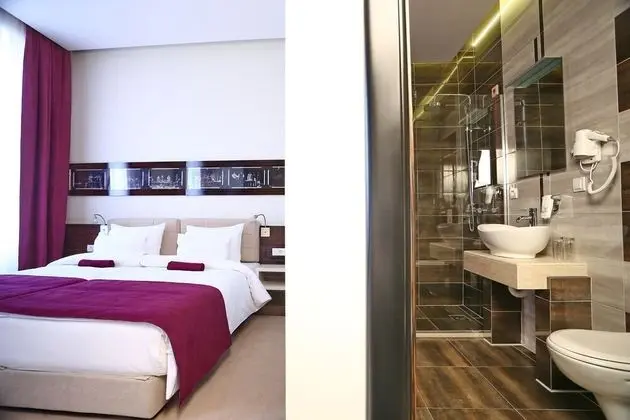 Standard Tek Büyük veya İki Ayrı Yataklı Oda