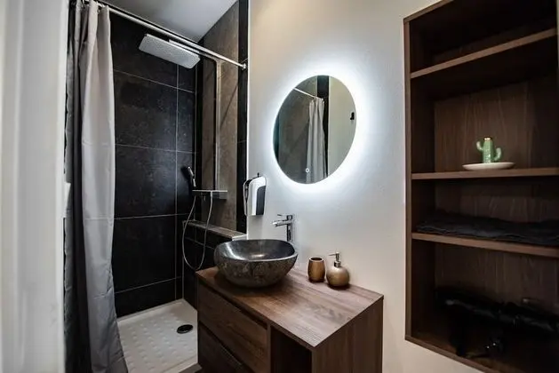 City Stüdyo, Banyolu/Duşlu, Avlu Manzaralı