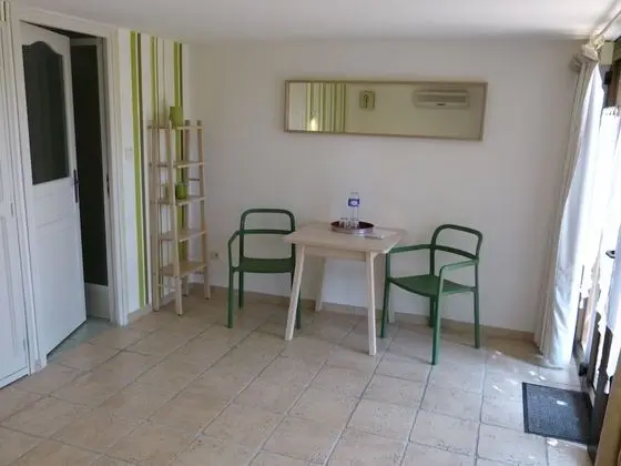 Comfort Tek Büyük veya İki Ayrı Yataklı Oda
