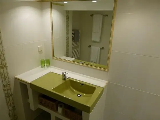 Comfort Tek Büyük veya İki Ayrı Yataklı Oda