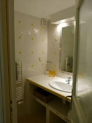Tek Büyük Yataklı Oda (Bignone)