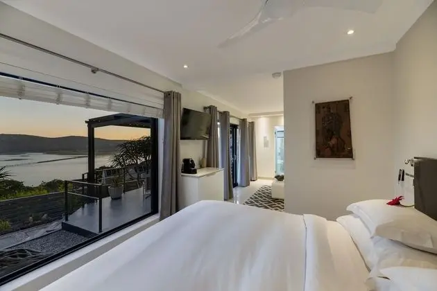 Süit (THEBLOEM SUITE THREE: DELUXE KING BED)